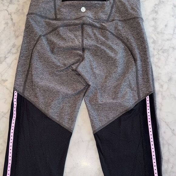 LULULEMON CROP LEGGINGS 6 - Picture 8 of 9
